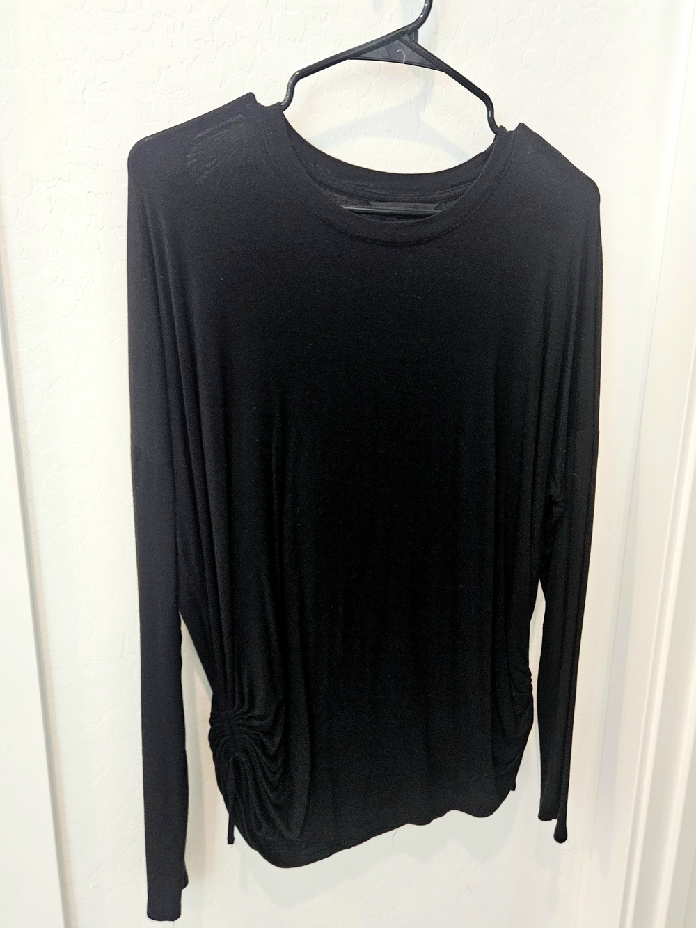 Black Long-Sleeve Women’s Top with Side Ruching